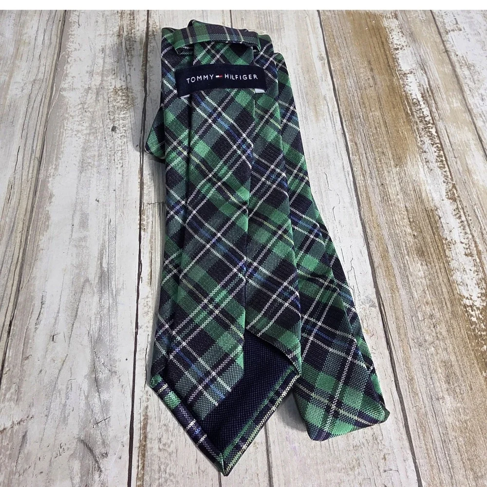 Tommy Hilfiger Mens Green Navy Blue Plaid Silk Blend Woven Necktie Tie